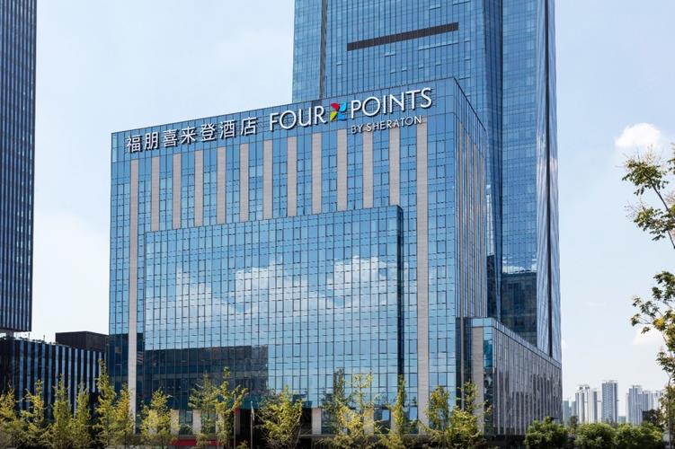  成都喜來(lái)登酒店地下停車(chē)場(chǎng)